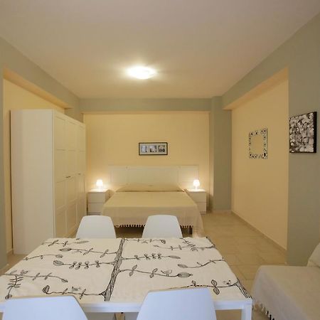 Appartamento Topazio Letojanni Exteriör bild