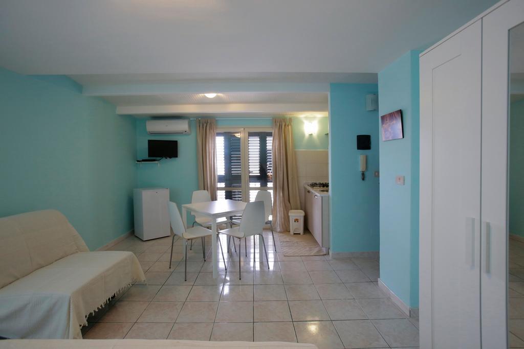 Appartamento Topazio Letojanni Exteriör bild