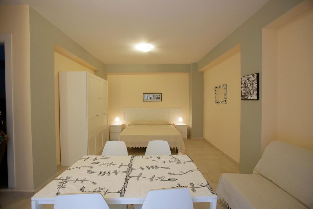 Appartamento Topazio Letojanni Exteriör bild